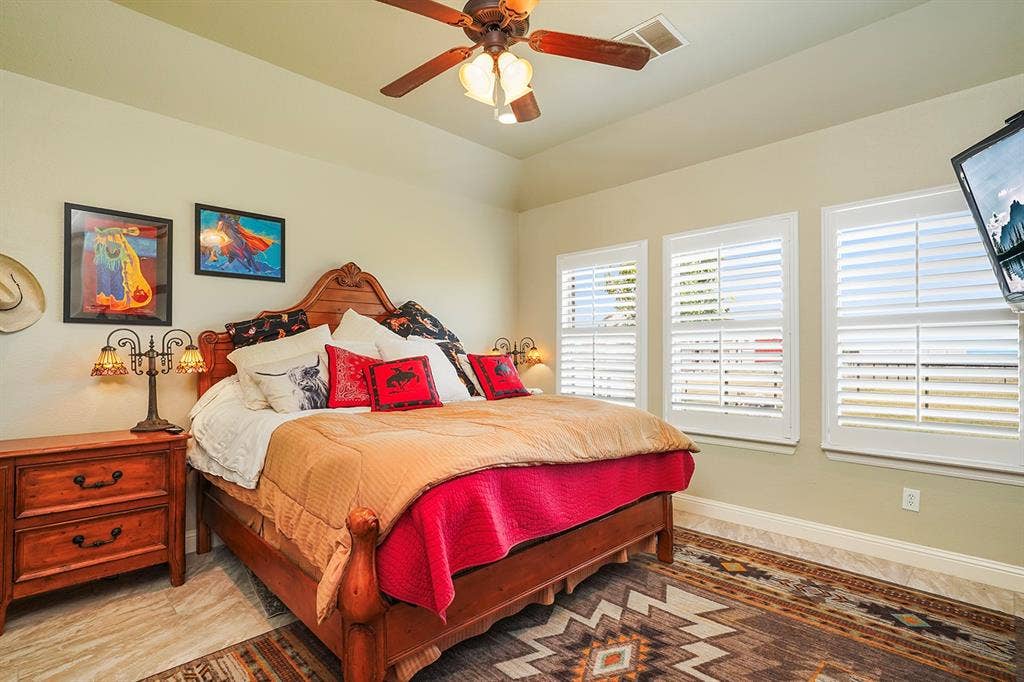6124 High Meadows Drive, Krum, TX 76249