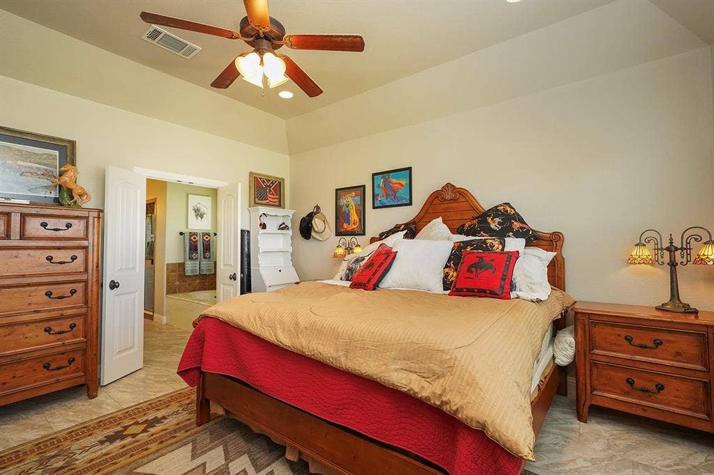 6124 High Meadows Drive, Krum, TX 76249
