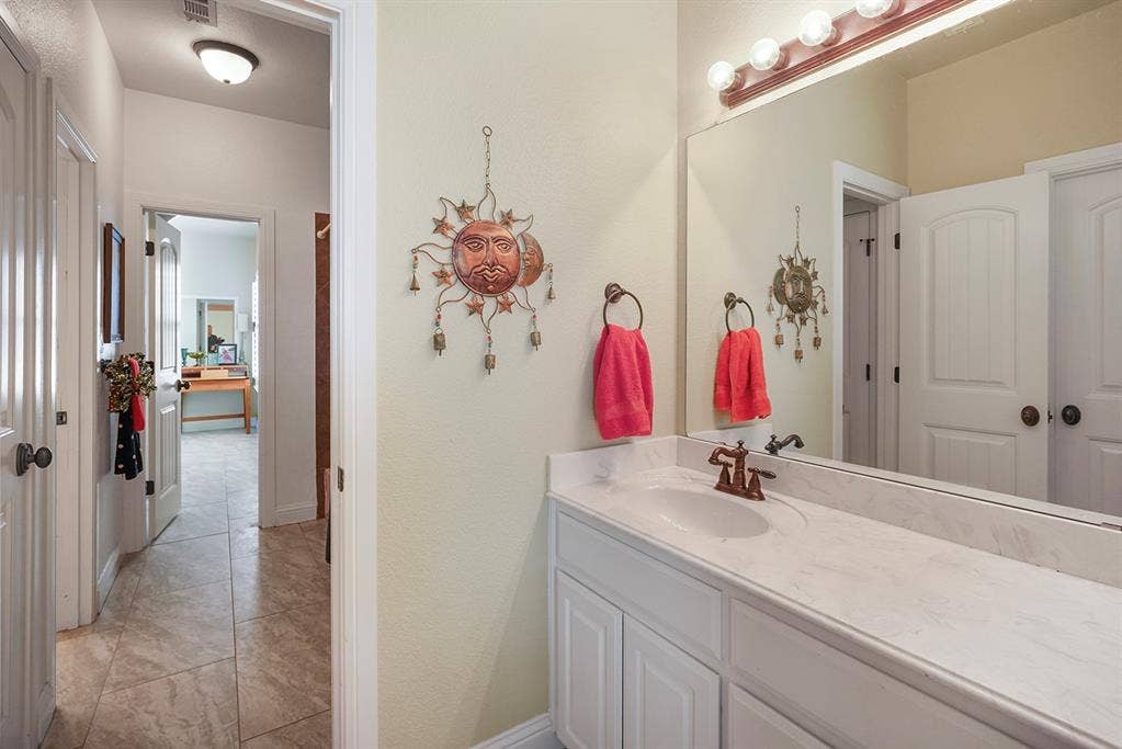 6124 High Meadows Drive, Krum, TX 76249