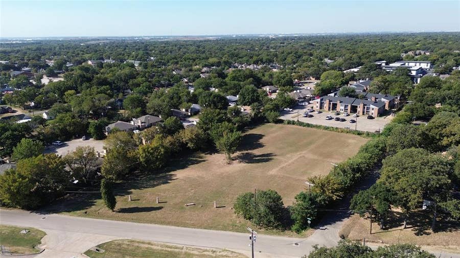 Property photo for 801 Singleton, Irving, TX