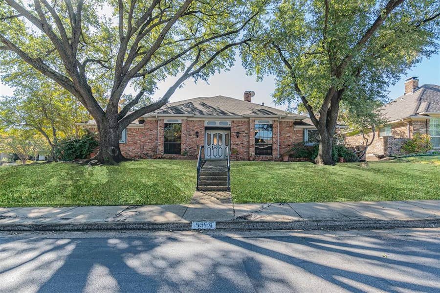 Property photo for 9064 Maple Glen Drive, Dallas, TX