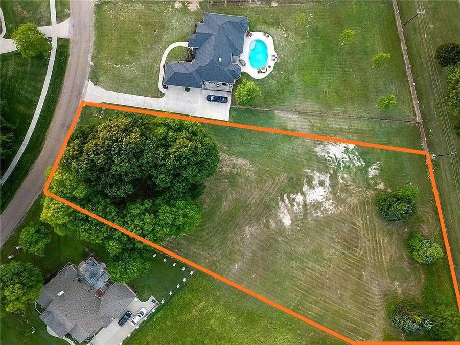 Property photo for 107 Cape Shore Drive, Mabank, TX