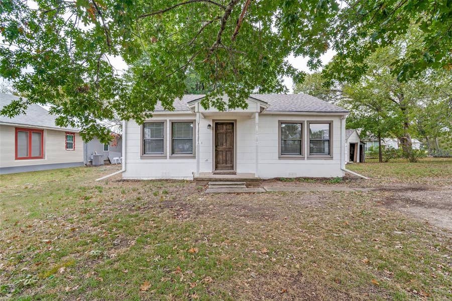Property photo for 2207 Drake Street, Caddo Mills, TX