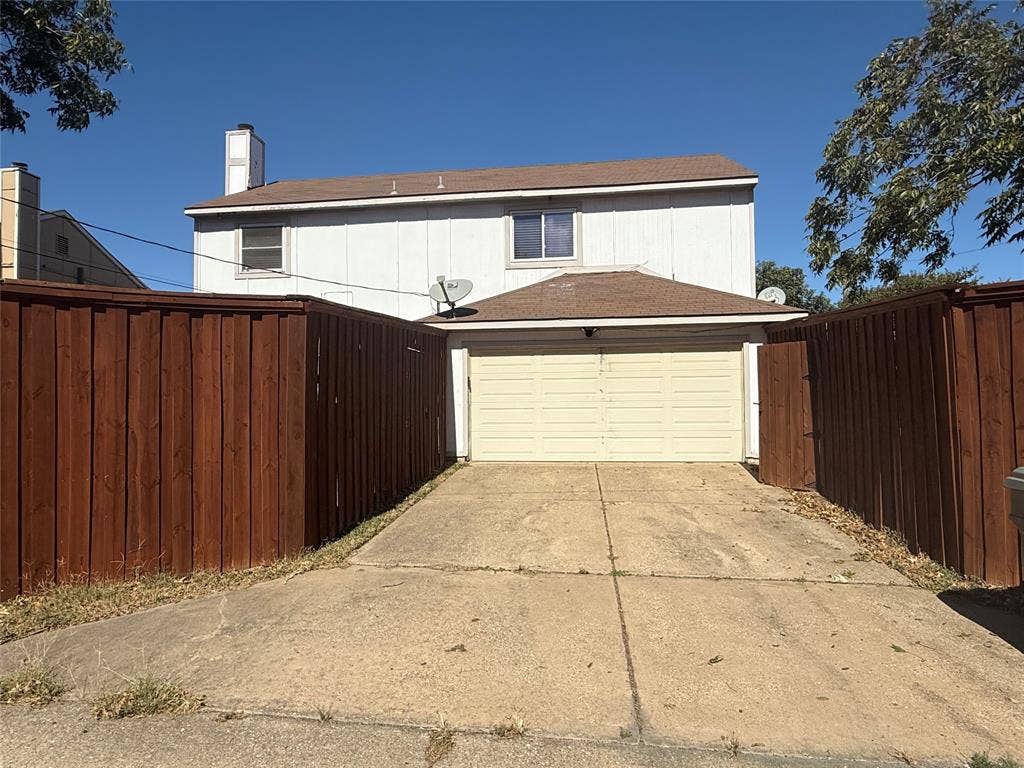 10216 Big Thicket Drive, Dallas, TX 75217 10216 Big Thicket Drive, Dallas, TX 75217