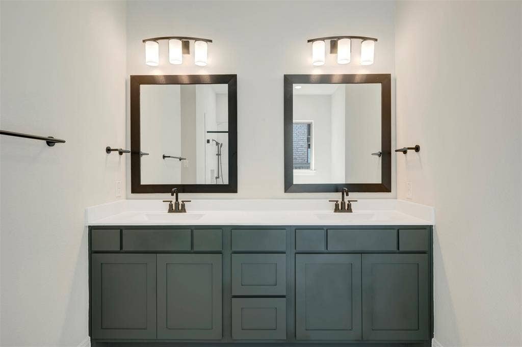 3752 Bermuda Grass Way, Grand Prairie, TX 76084 Bathroom with double vanity
