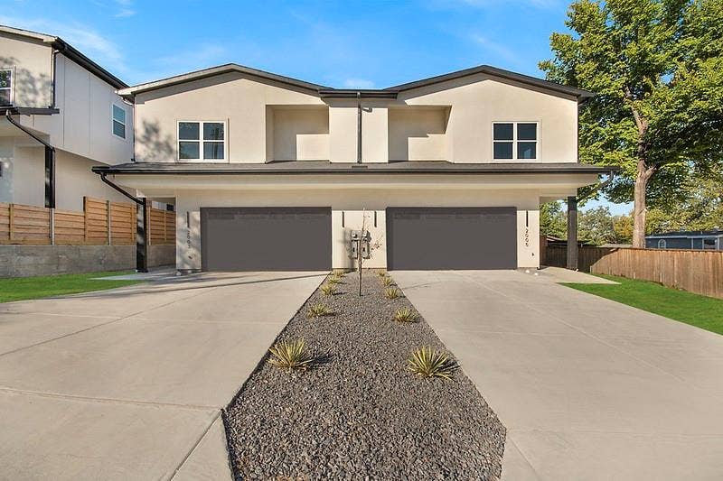 Property photo for 2003 Hearne Avenue, Dallas, TX