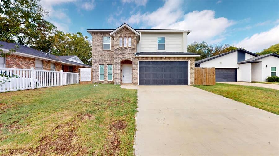 Property photo for 1615 Poplar Street, Dallas, TX