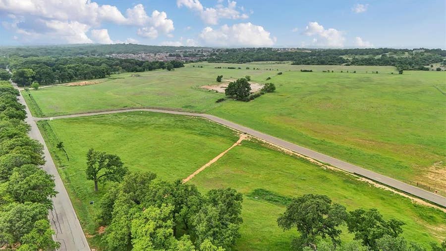 Property photo for 1565 Park Street, Azle, TX