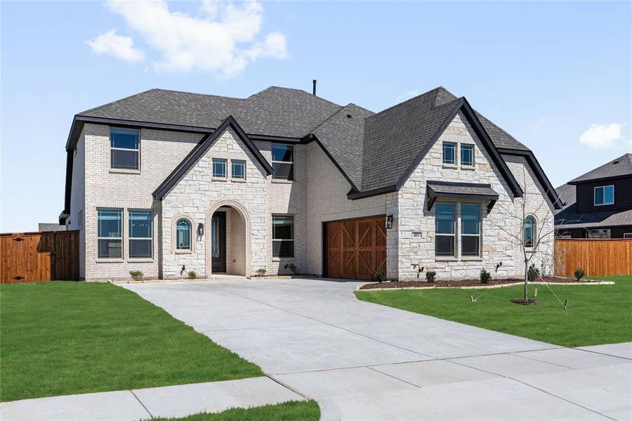 Property photo for 403 Birkdale Lane, Red Oak, TX