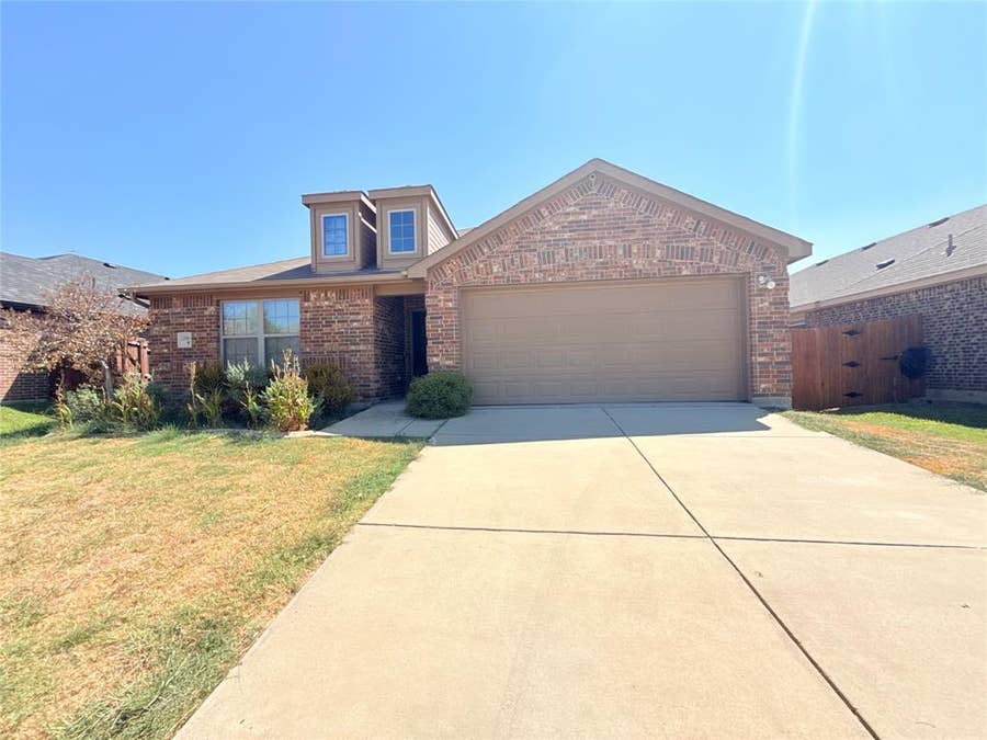 Property photo for 2106 Danibelle Drive, Forney, TX
