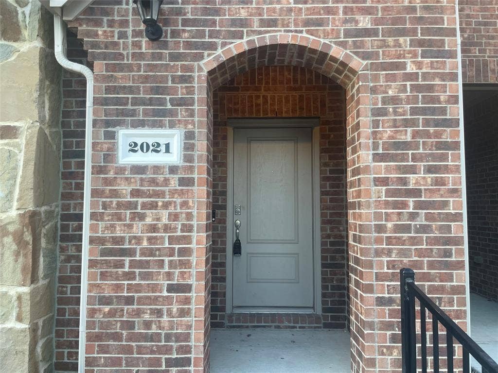 2021 Crooked Bow Drive, Mesquite, TX 75149