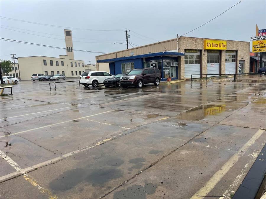 Property photo for 2085 S Garland Avenue, Garland, TX