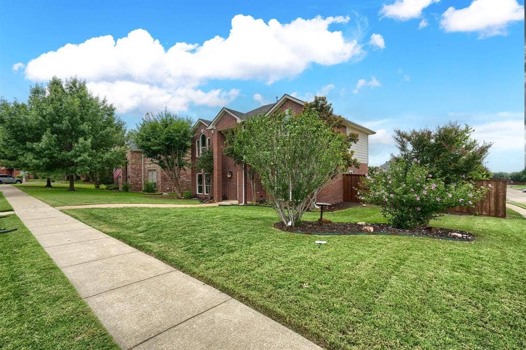 2309 York Court, Carrollton, TX 75006 2309 York Court, Carrollton, TX 75006