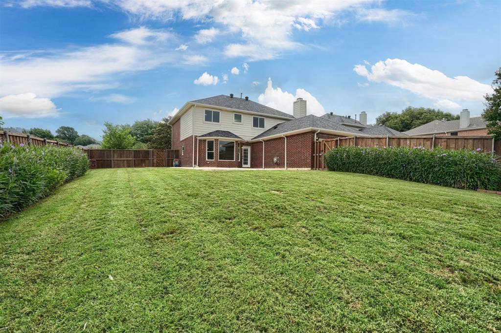 2309 York Court, Carrollton, TX 75006 2309 York Court, Carrollton, TX 75006