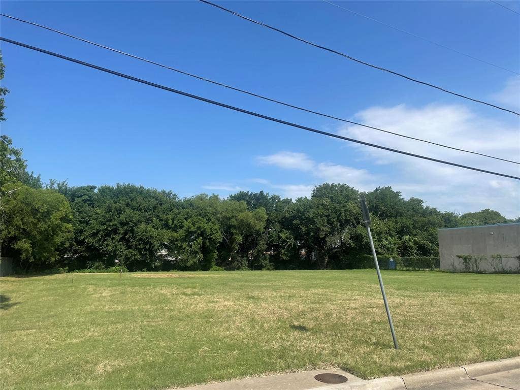 2115 Solona Street, Haltom City, TX 76117 2115 Solona Street, Haltom City, TX 76117