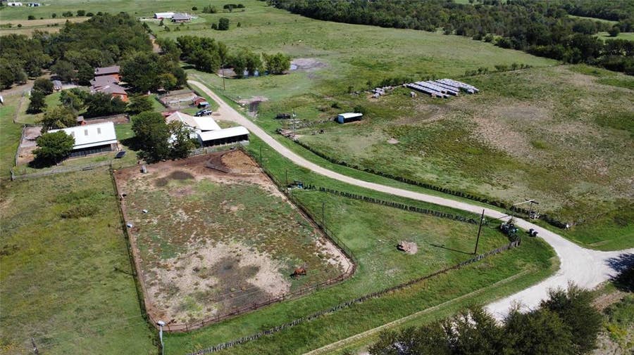 Property photo for 16283 County Road 1004, Blue Ridge, TX