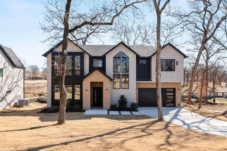 Property photo for 116 Pinnacle Club Drive, Mabank, TX