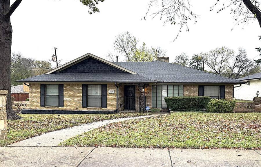 Property photo for 3042 Kiestridge Drive, Dallas, TX