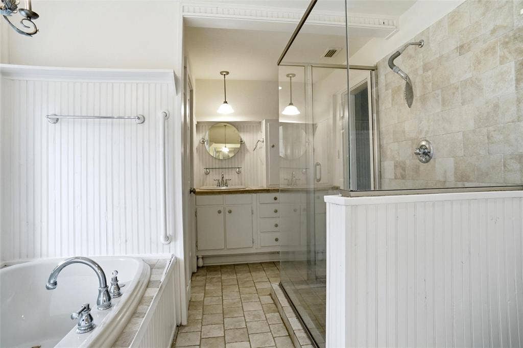 3704 Granada Trail, Denton, TX 76205