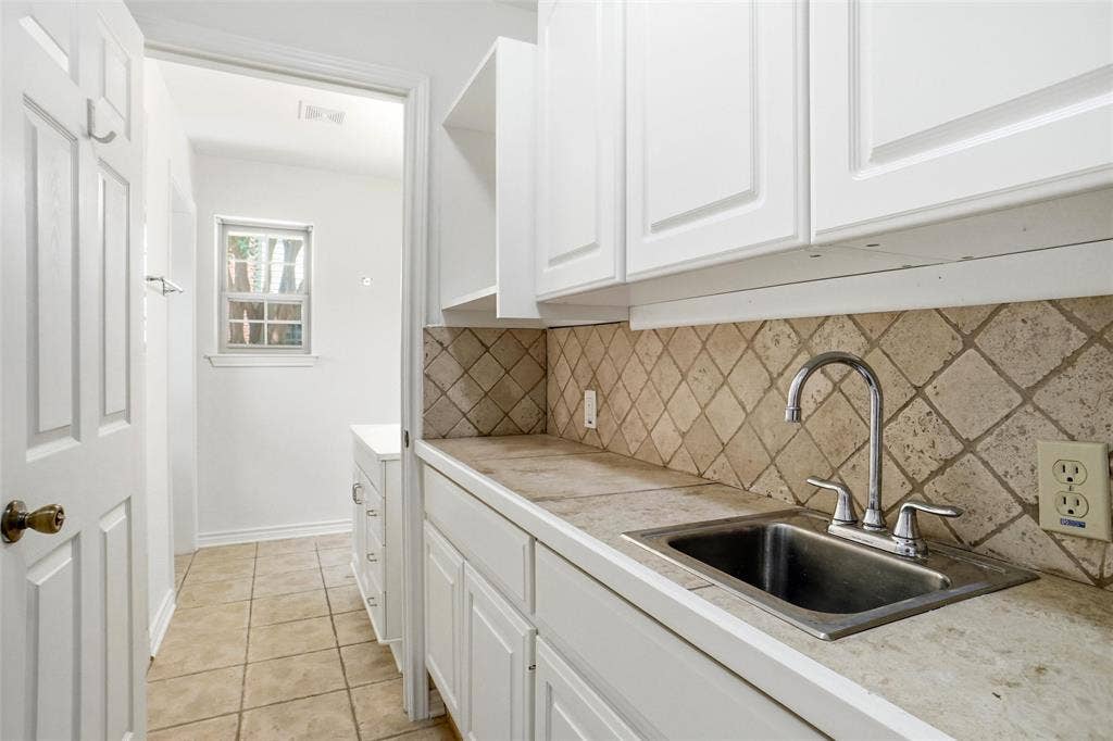 3704 Granada Trail, Denton, TX 76205