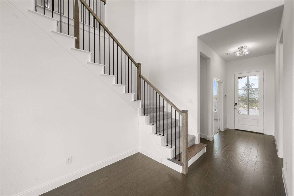 764 Texas Thistle Road, Waxahachie, TX 75165 764 Texas Thistle- Entry-1