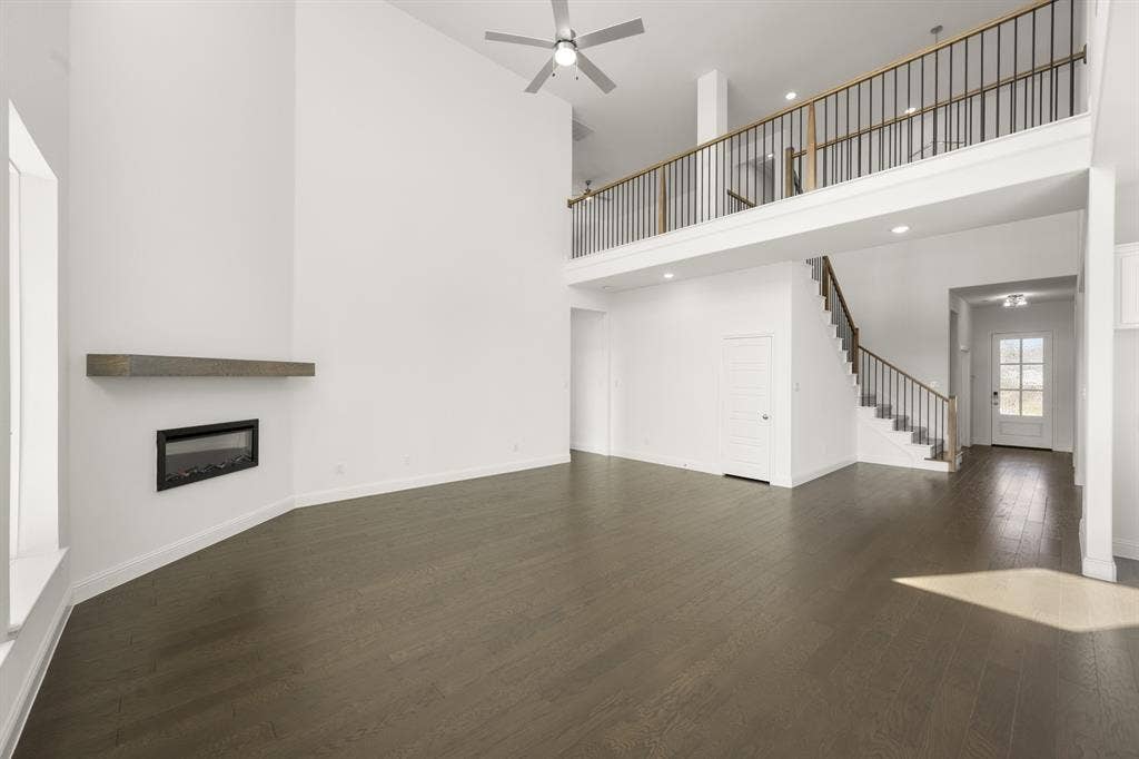 764 Texas Thistle Road, Waxahachie, TX 75165 764 Texas Thistle- Living Room-2