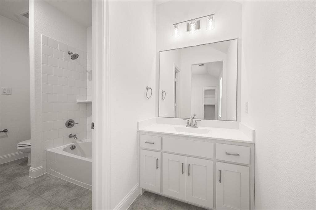 764 Texas Thistle Road, Waxahachie, TX 75165 764 Texas Thistle- Bathroom-2