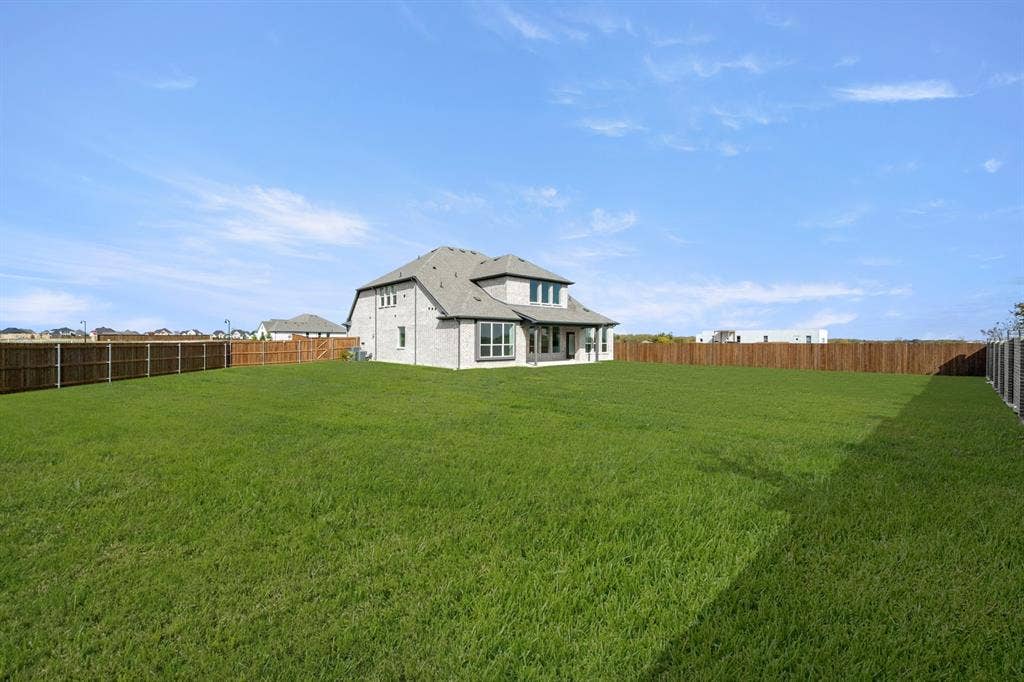 764 Texas Thistle Road, Waxahachie, TX 75165 764 Texas Thistle- Back-1