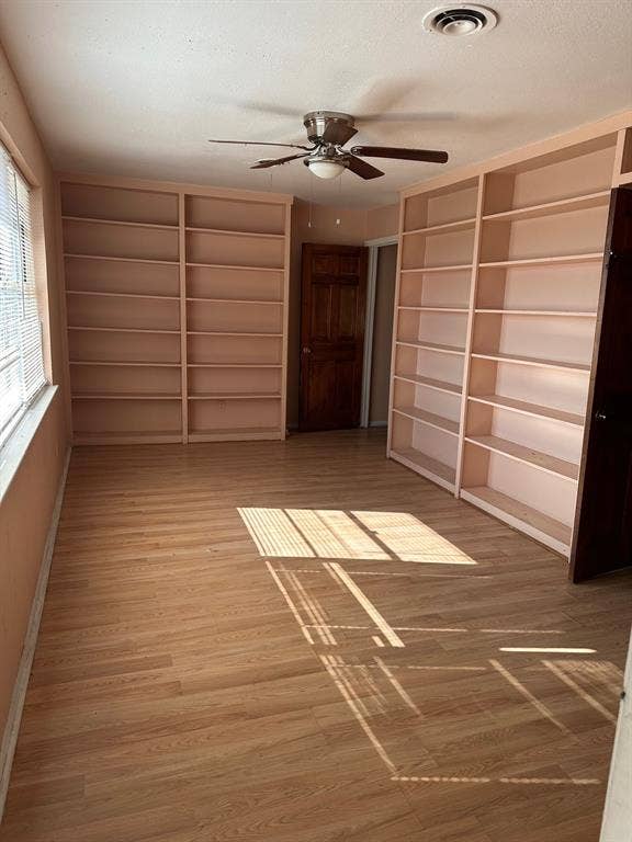 1905 Hard Rock Road, Irving, TX 75061
