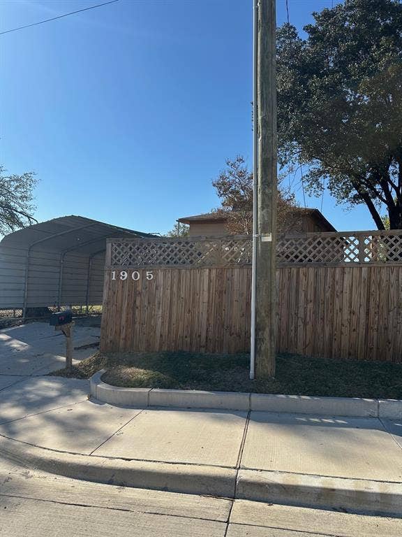 1905 Hard Rock Road, Irving, TX 75061