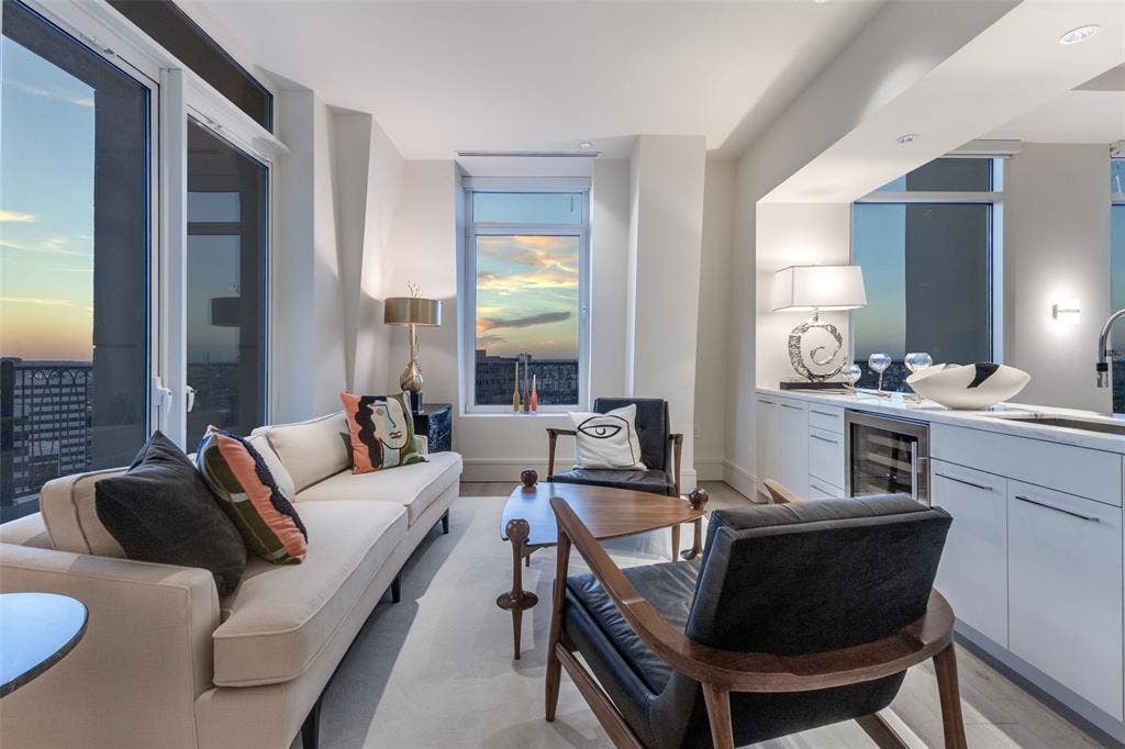 3505 Turtle Creek Boulevard, #20E, Dallas, TX 75219 3505 Turtle Creek Boulevard, #20E, Dallas, TX 75219