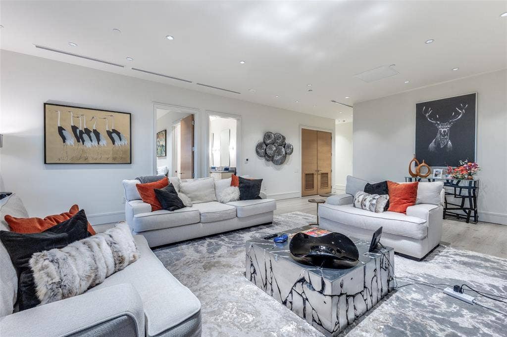 3505 Turtle Creek Boulevard, #20E, Dallas, TX 75219 3505 Turtle Creek Boulevard, #20E, Dallas, TX 75219