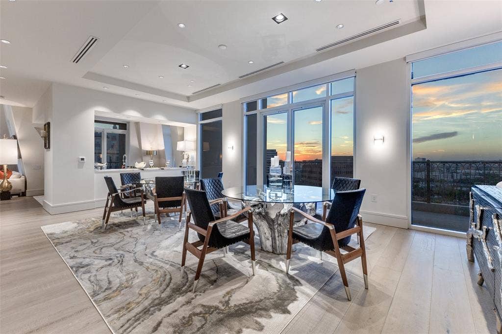 3505 Turtle Creek Boulevard, #20E, Dallas, TX 75219 3505 Turtle Creek Boulevard, #20E, Dallas, TX 75219