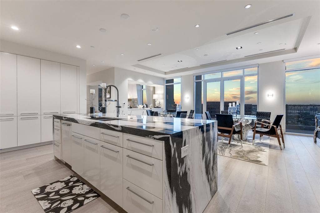 3505 Turtle Creek Boulevard, #20E, Dallas, TX 75219 3505 Turtle Creek Boulevard, #20E, Dallas, TX 75219