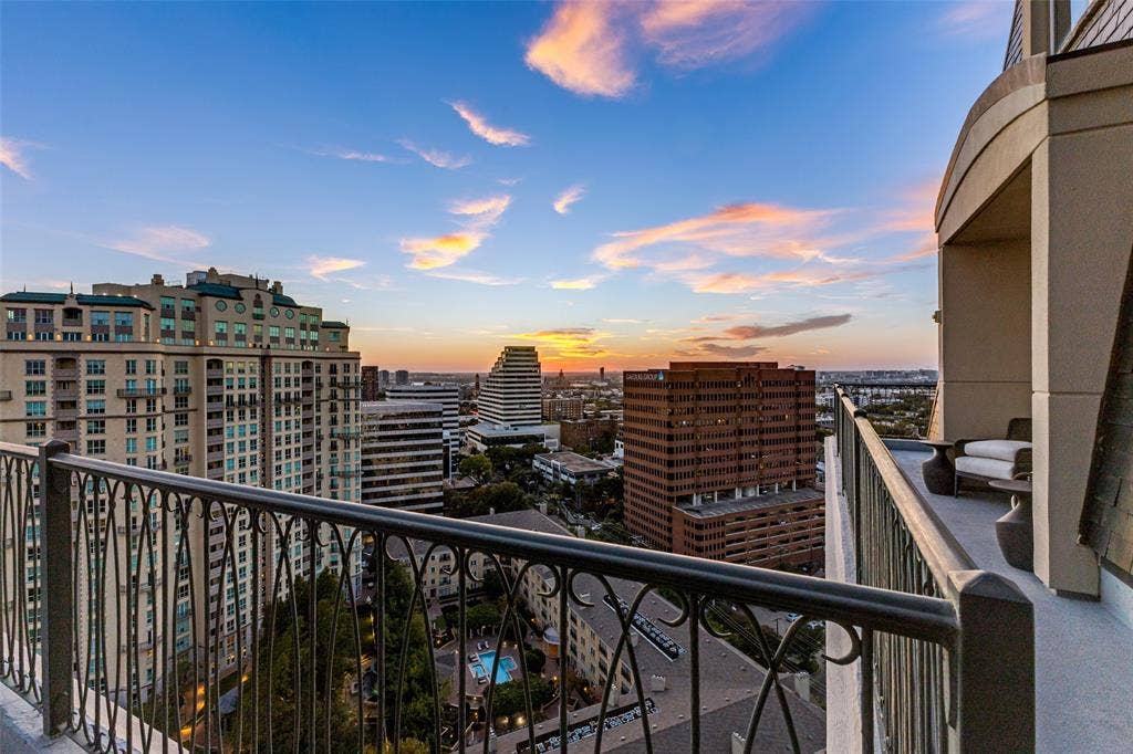 3505 Turtle Creek Boulevard, #20E, Dallas, TX 75219 3505 Turtle Creek Boulevard, #20E, Dallas, TX 75219