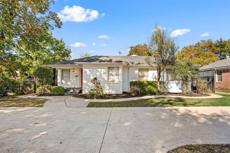 Property photo for 3705 Seguin Drive, Dallas, TX