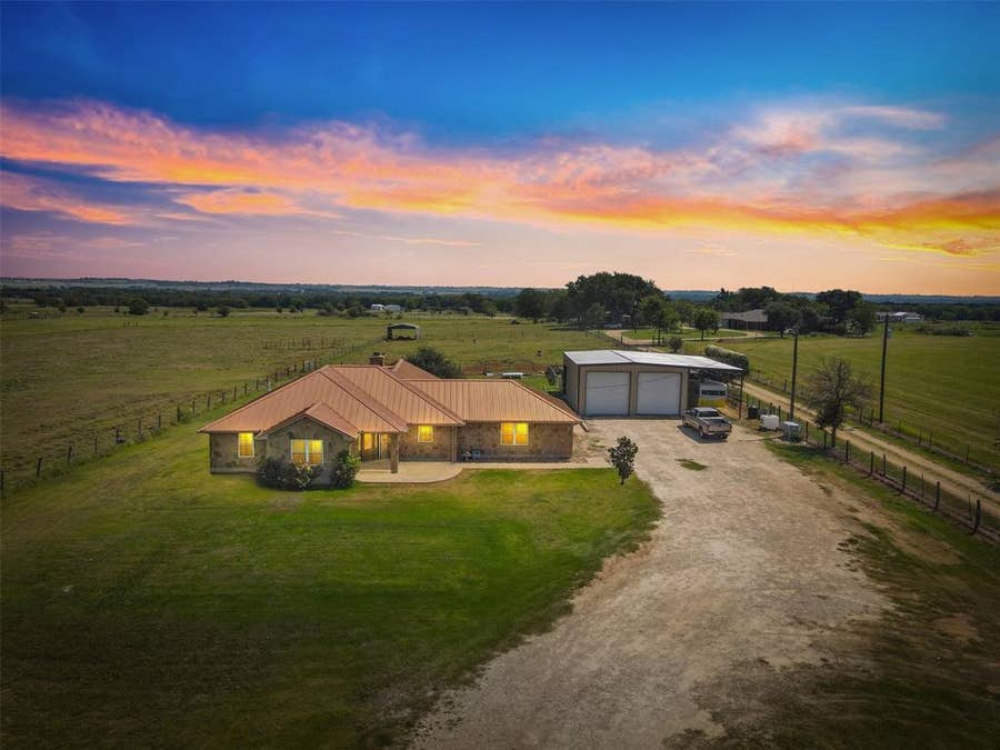 Property photo for 16101 Dove Road, Moody, TX