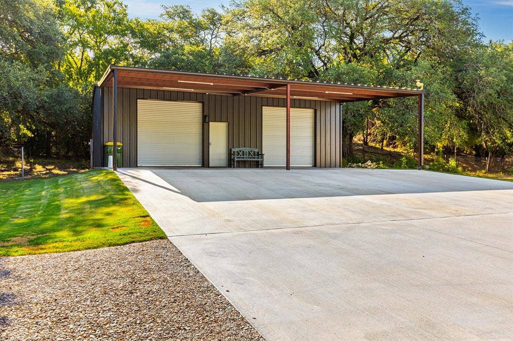 428 12th Street, Valley Mills, TX 76689 428 12th Street, Valley Mills, TX 76689