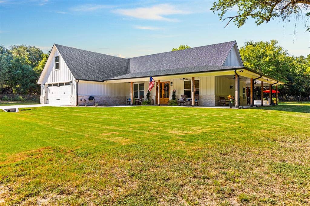 428 12th Street, Valley Mills, TX 76689 428 12th Street, Valley Mills, TX 76689