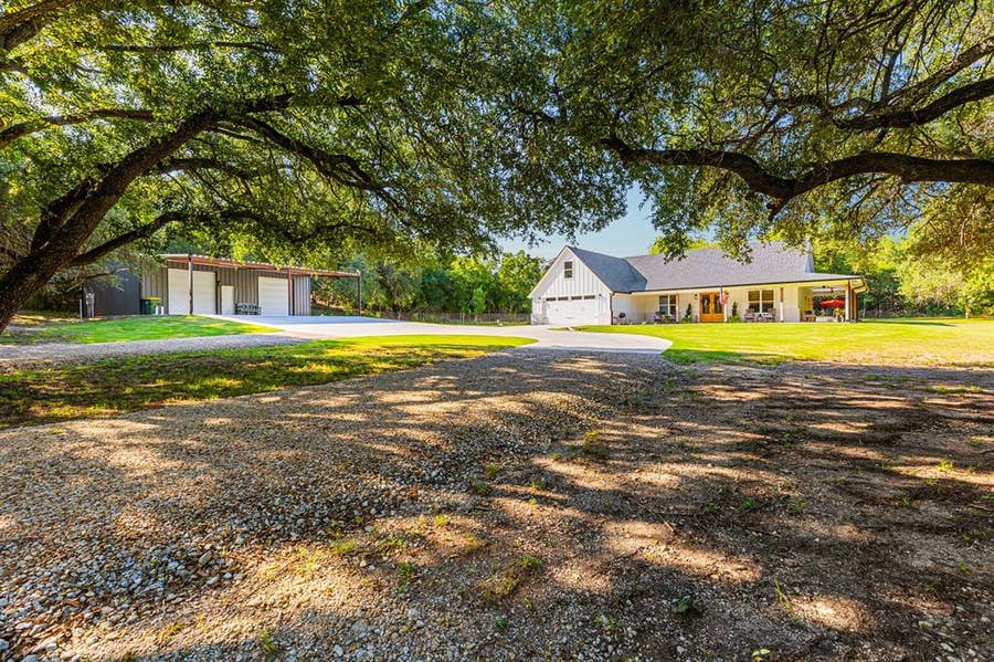 Property photo for 428 12th Street, Valley Mills, TX