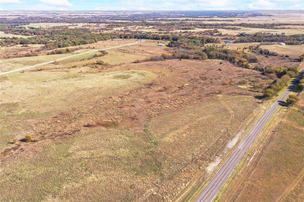 1315 Fm 677 S, Saint Jo, TX 76265 Aerial overview of property's location