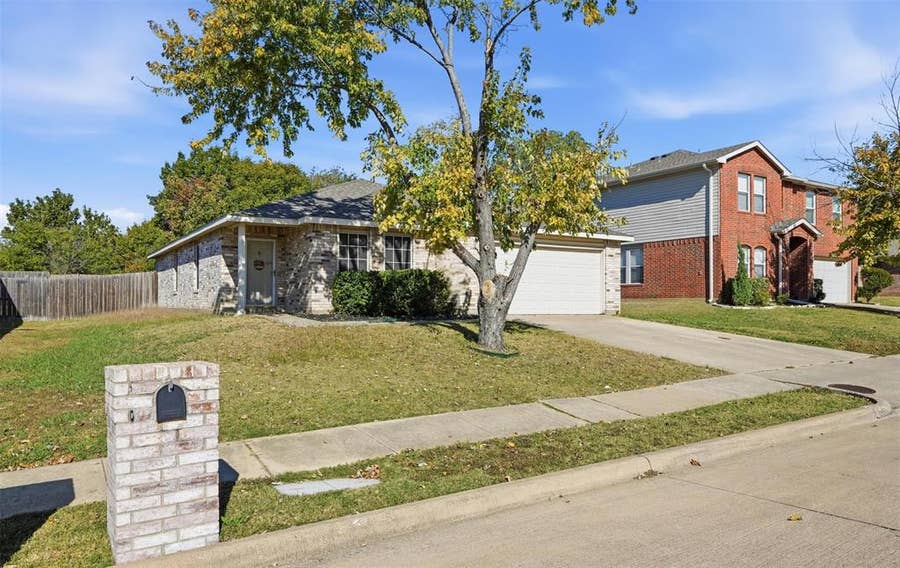 Property photo for 8704 Serenity Way, Denton, TX