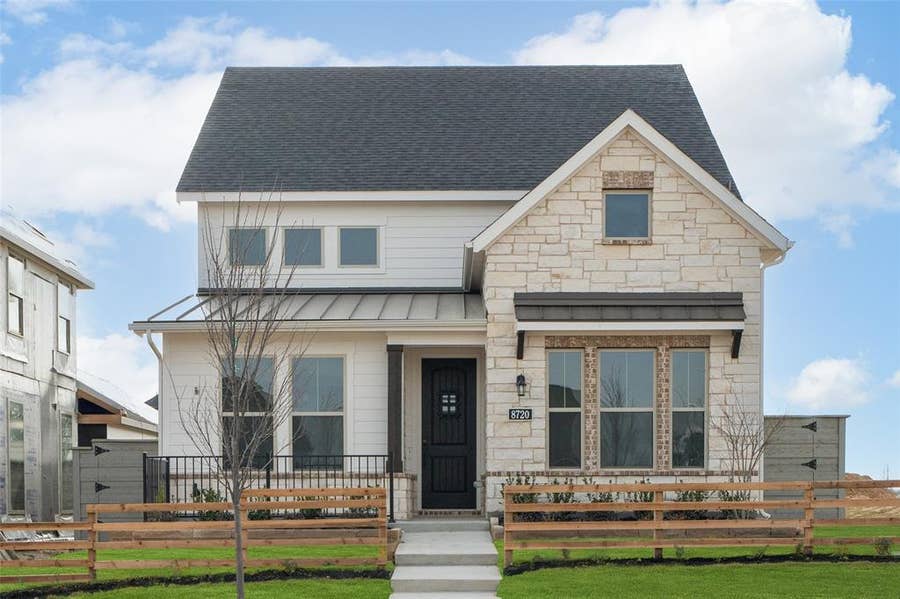 Property photo for 8720 Treeline Parkway, Justin, TX