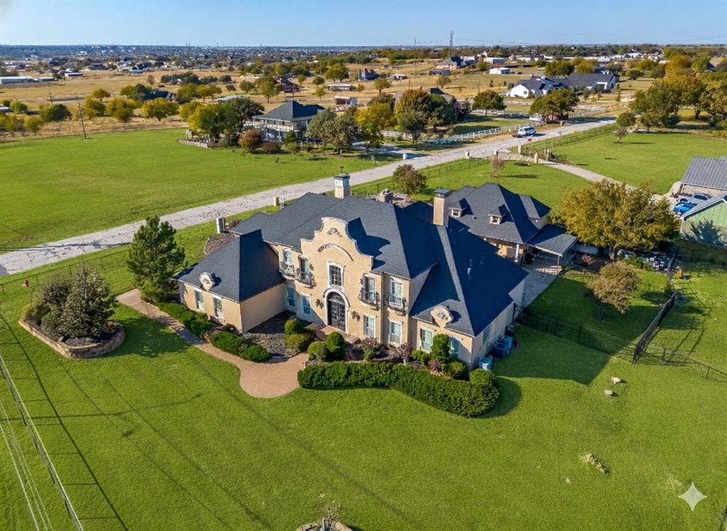 253 Bayne Road, Haslet, TX 76052 253 Bayne Road, Haslet, TX 76052