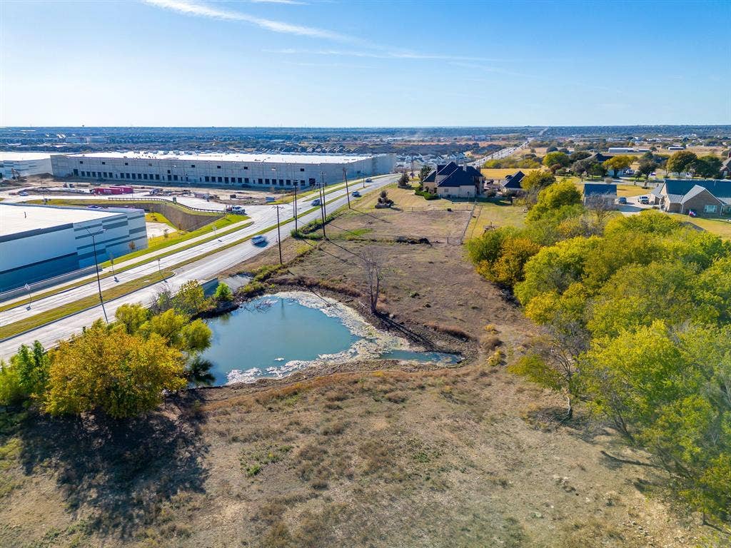 253 Bayne Road, Haslet, TX 76052 253 Bayne Road, Haslet, TX 76052
