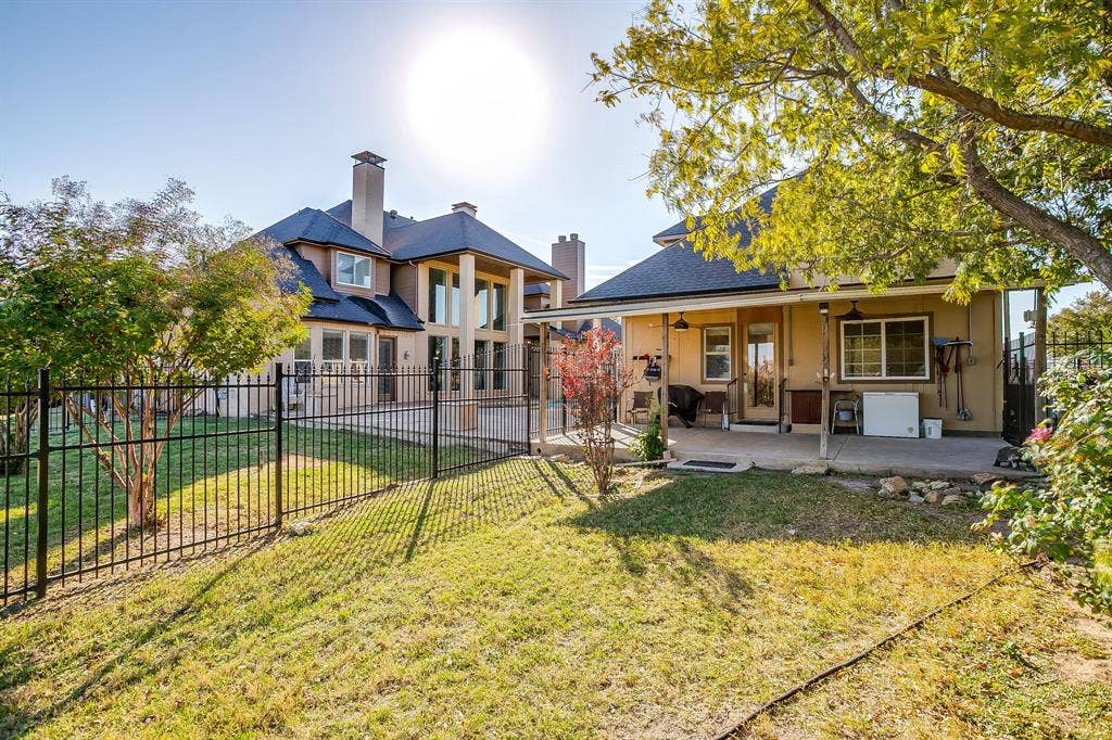 253 Bayne Road, Haslet, TX 76052 253 Bayne Road, Haslet, TX 76052