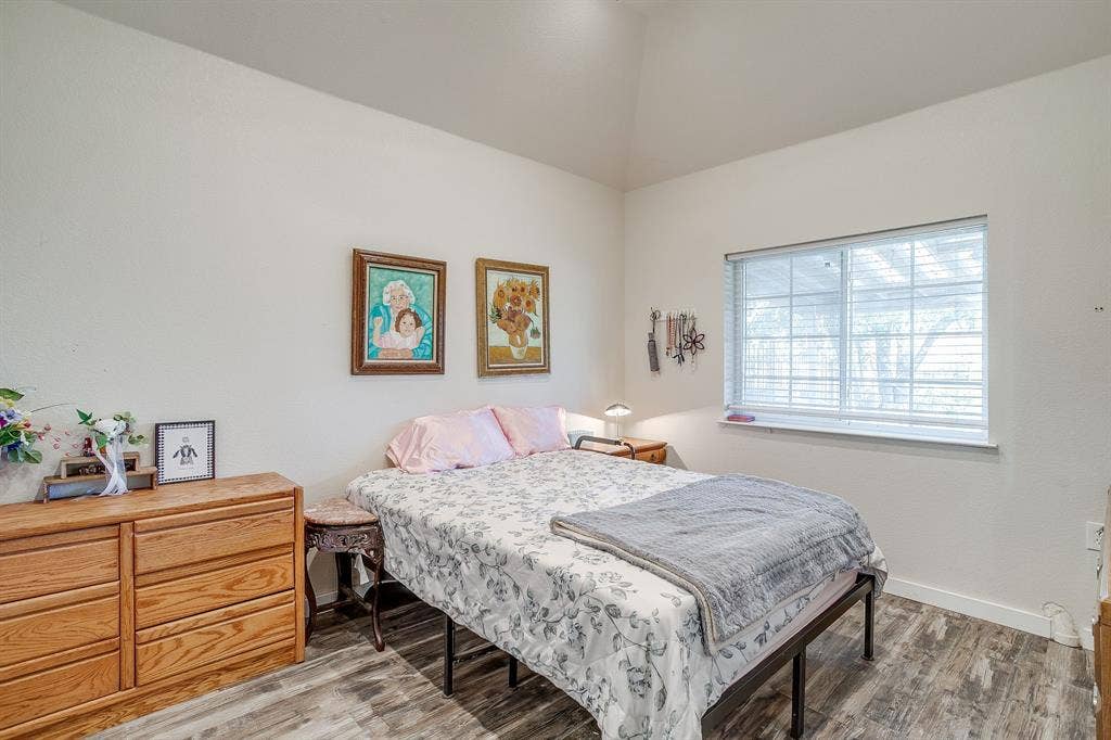 253 Bayne Road, Haslet, TX 76052 253 Bayne Road, Haslet, TX 76052