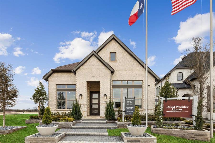 Property photo for 2078 Cuellar Way, Van Alstyne, TX