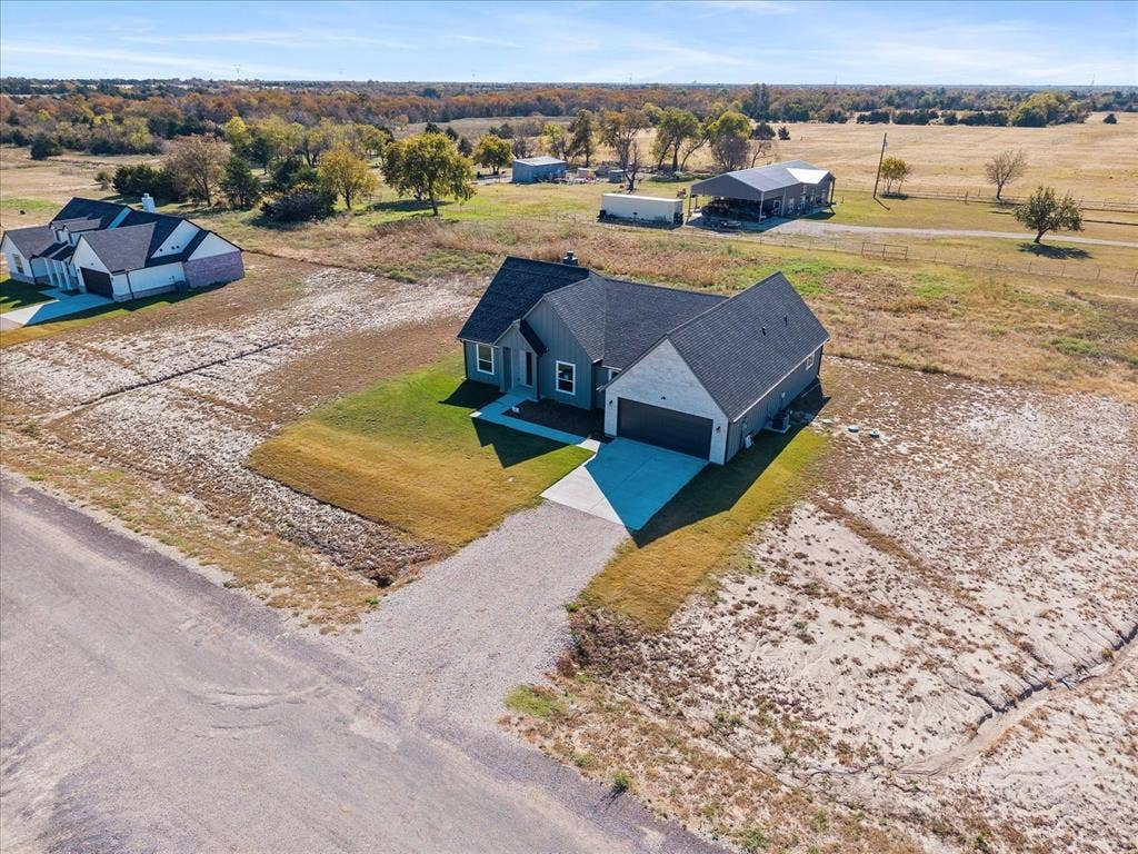 3232 Willow Road, Celeste, TX 75423 3232 Willow Road, Celeste, TX 75423