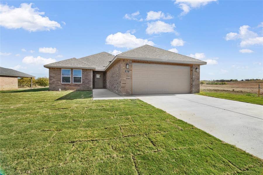 Property photo for 811 Bella Boulevard, Coleman, TX